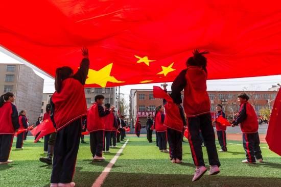 不锈钢用久了表面为什么会暗沉